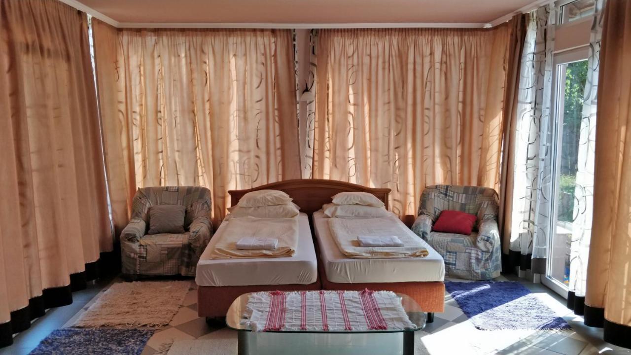Novakporta Vendeghaz Apartment Lakhegy Luaran gambar